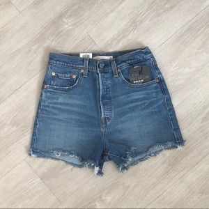 Levi’s Premium Ribcage Shorts